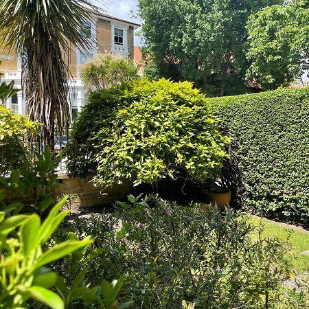 Charming Apartment In Chiswick London Eksteriør bilde